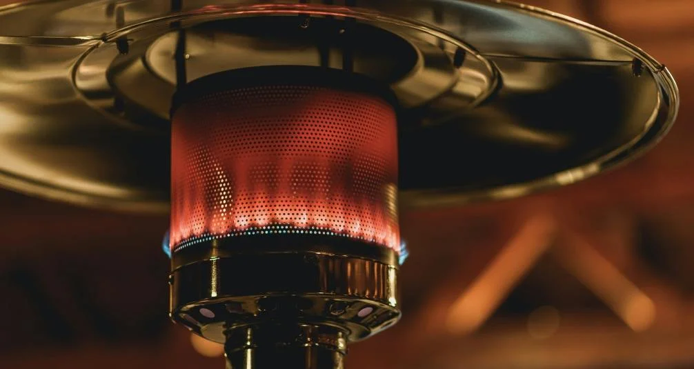 Gas free standing outdoor heater